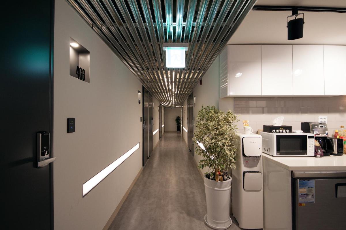 Suitetrails - K-Grand Hotel Myeongdong