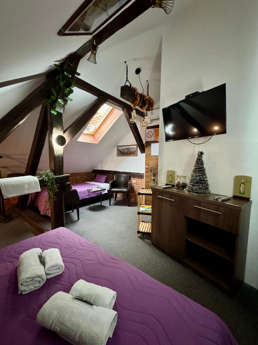 Pirocanac rooms & restaurant - Hizvo