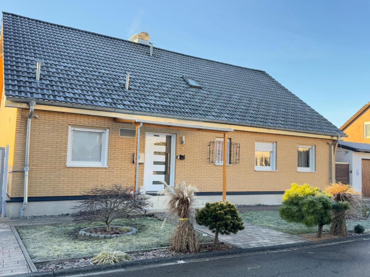 Ferienwohnung mit Sauna und schönem Garten - Housity