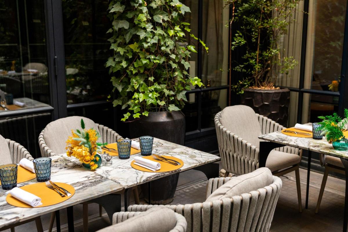 Nourriture dans l'hôtel ou à proximité