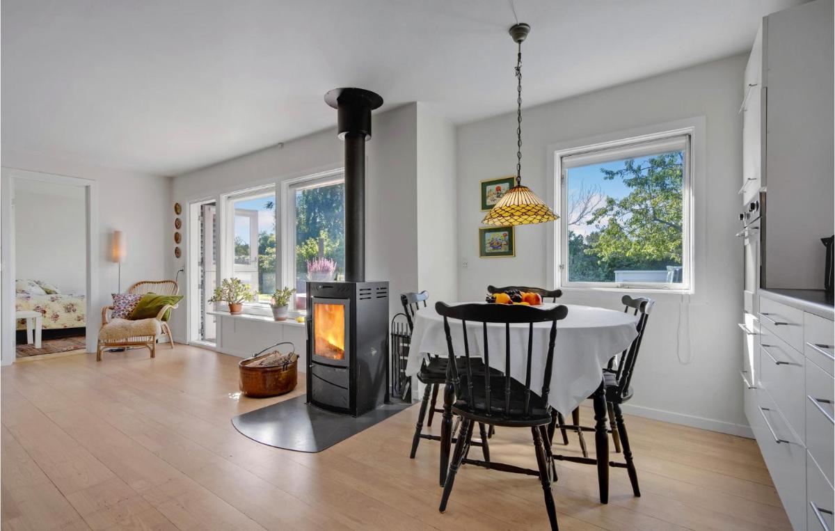 Awesome Home In Græsted With Wifi - Housity