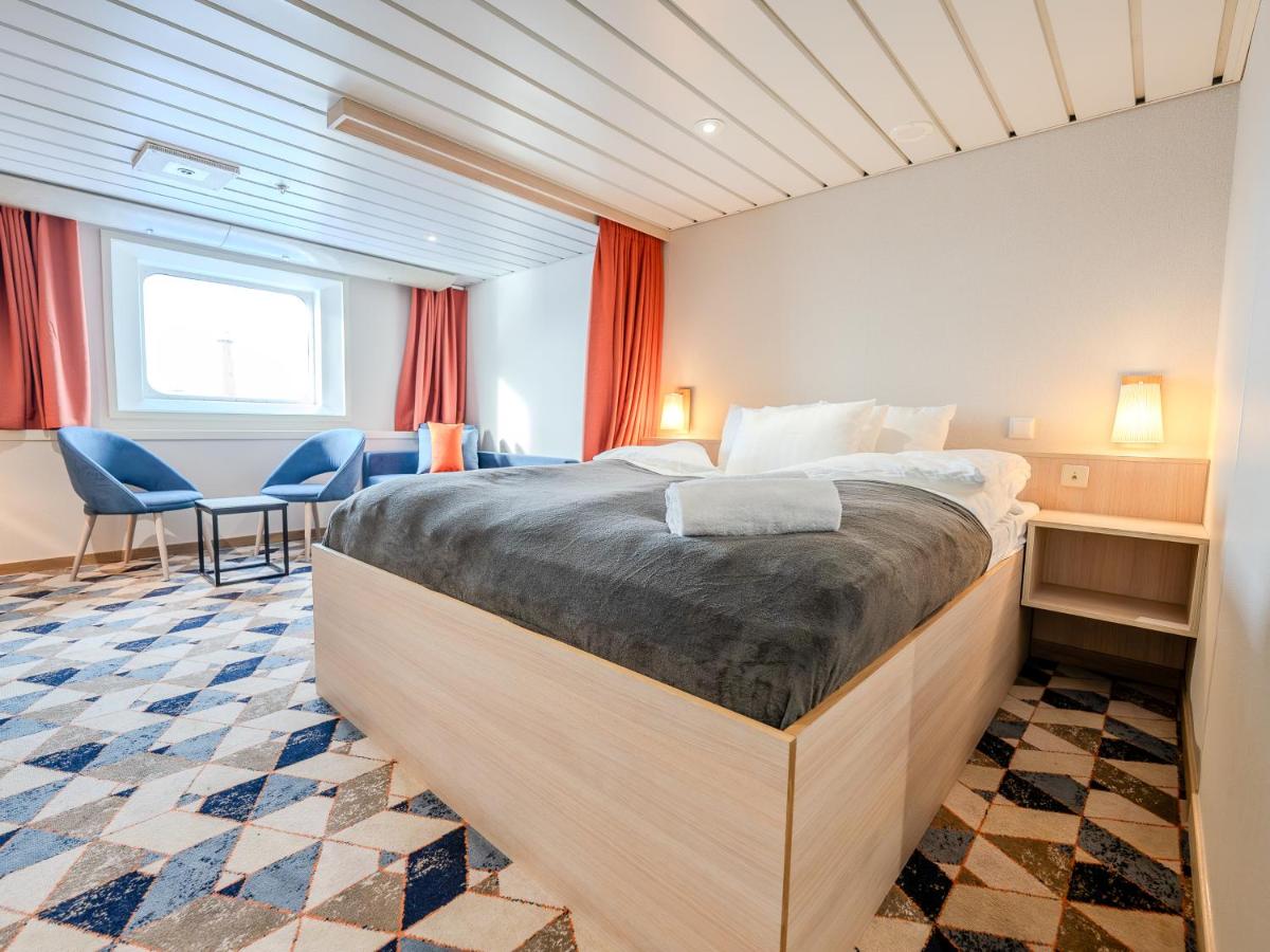 DFDS Ferry - Newcastle to Amsterdam - Housity