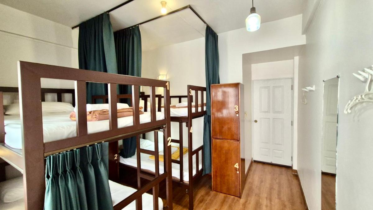 Les Fleurs Bangkok Hostel - Housity