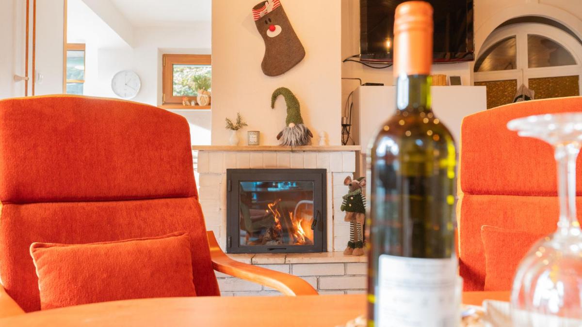 CHATA U VINCENTA s fínskou saunou a altánkom - Housity
