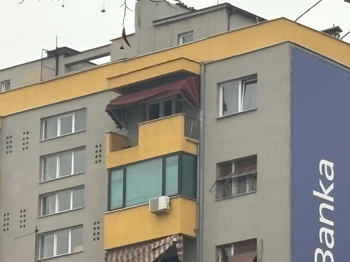 CENTRAL ROOMS WITH GREAT VIEW shared bathroom no parking - Housity