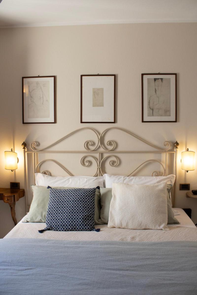 Boutique Hotel Fox's Inn - Housity