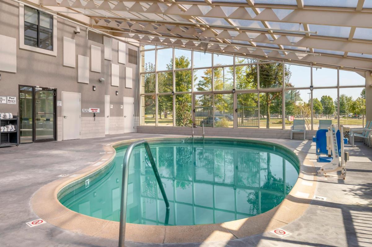 Best Western Plus Lafayette Hotel University Area - Housity