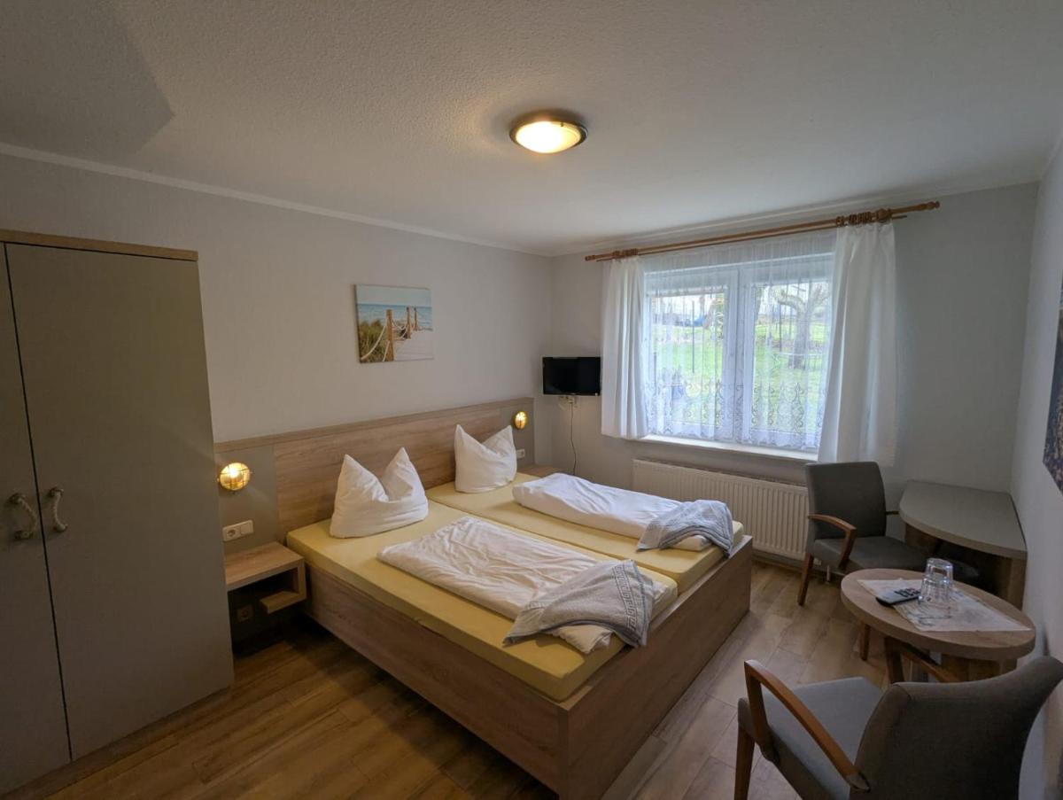 Pension & Restaurant Haus Hiddensee - Housity