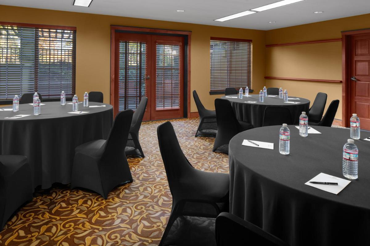 Larkspur Landing Extended Stay Suites Pleasanton - Housity