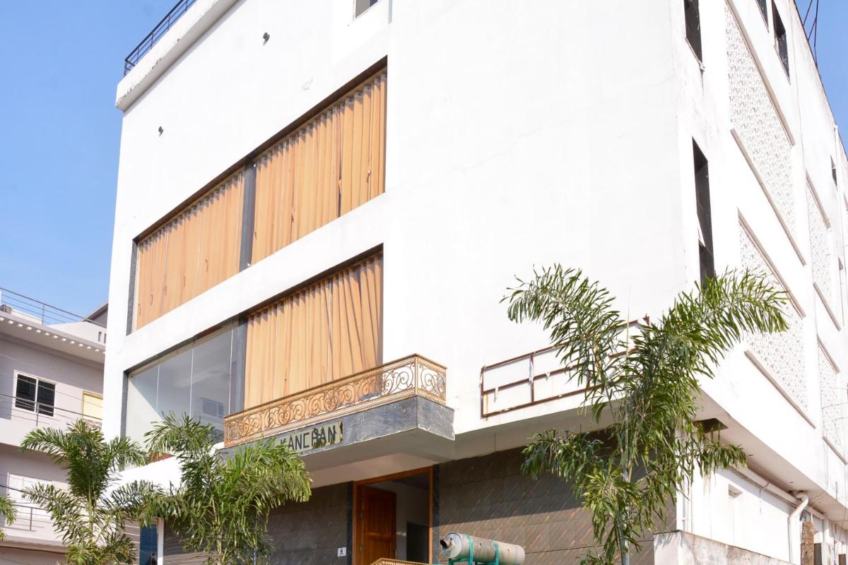 Collection O Sayhallo Kanchan - Housity