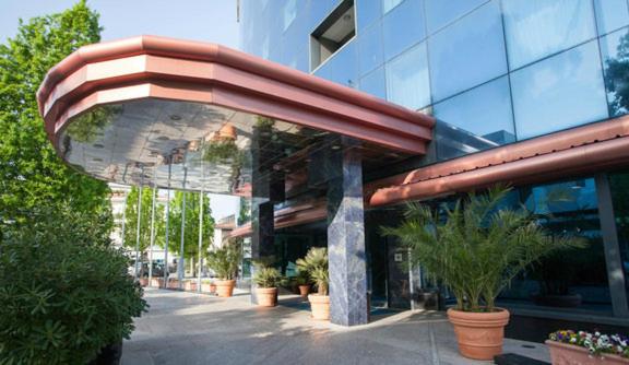 Hotel Alexander Business and Conference - Housity