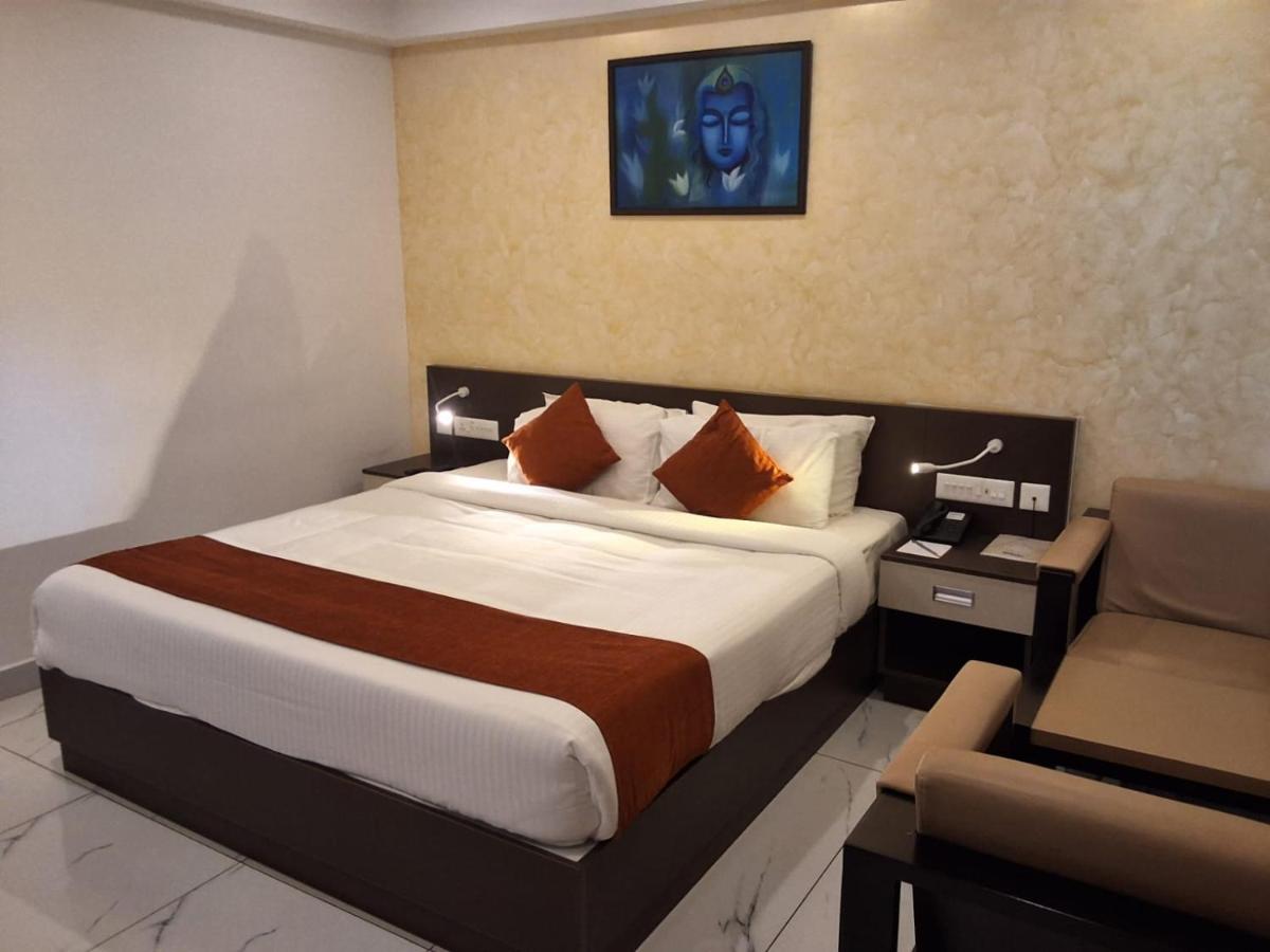 Renai Sreekrishna - Housity