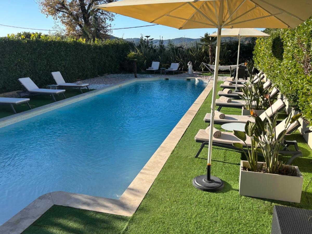 Piscine de l'établissement La Bastide Gourmande ou située à proximité