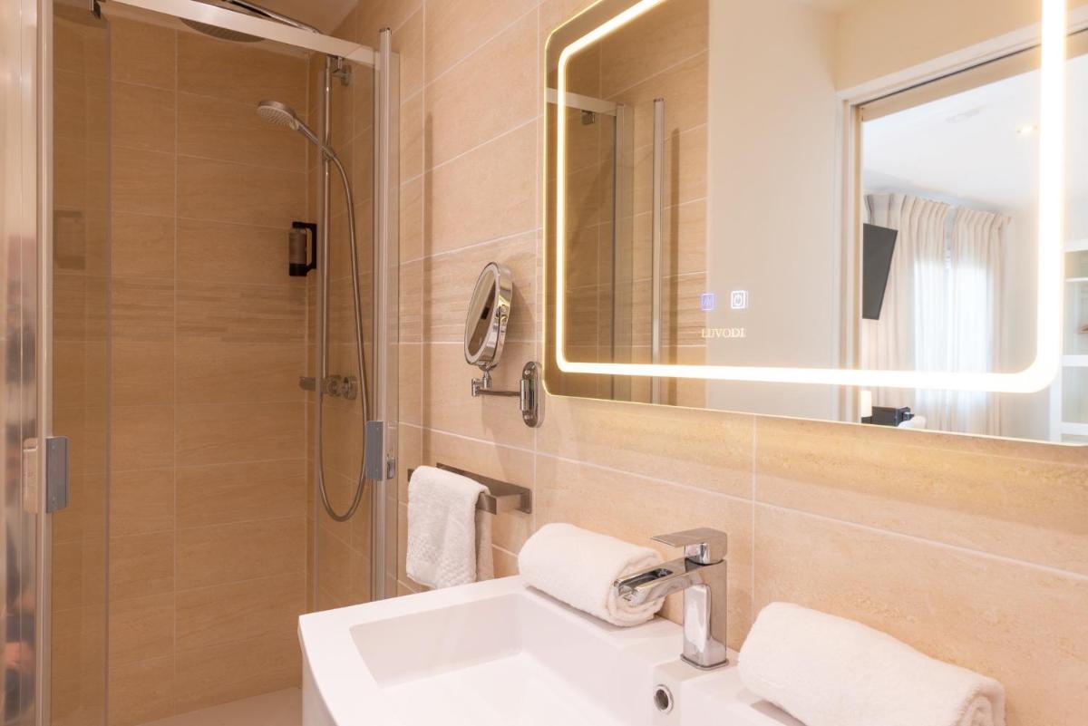Salle de bains dans l'établissement La Bastide Gourmande