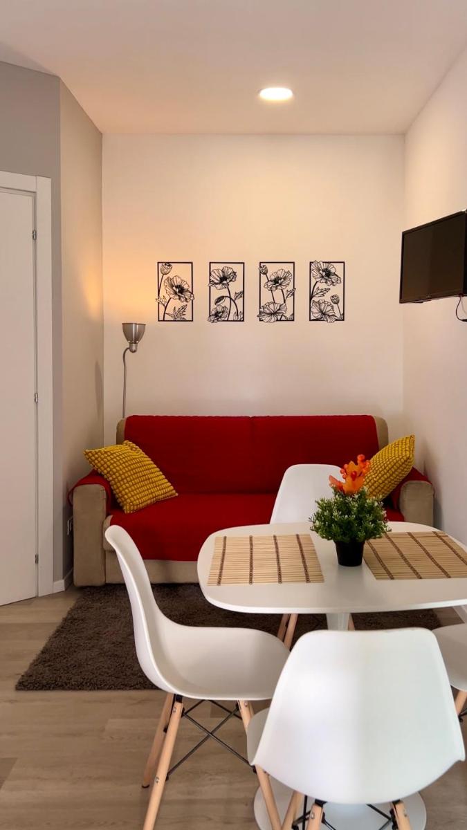 OnlyRoomsRhoFIERA - Housity