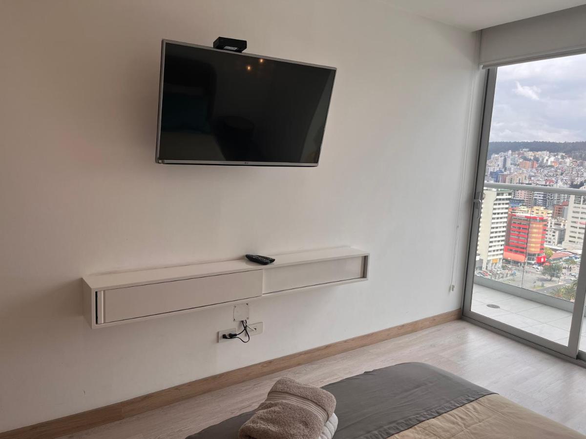 Suite Apartameto 1606 Espectacular Vista La Carolina, piso 16 ONE - Quito - Housity
