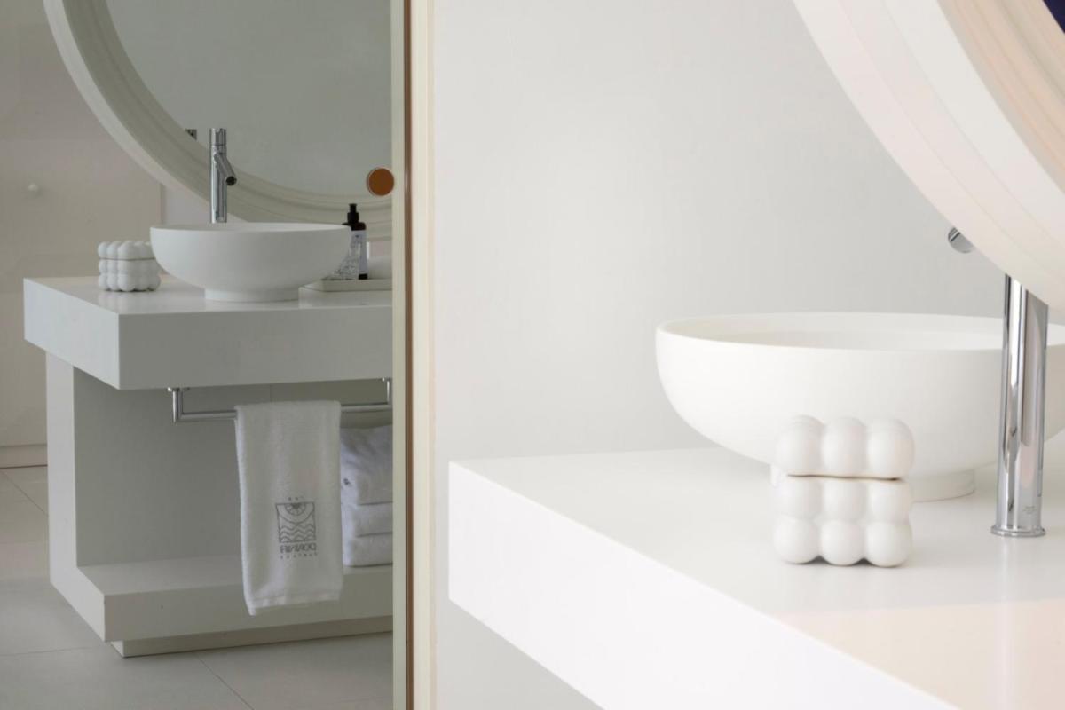 Un baño de The Donna Portals