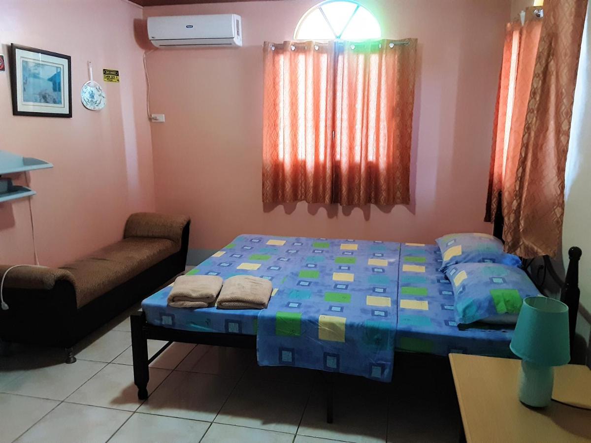 Sunset Vista Sea Front Guest House - Housity