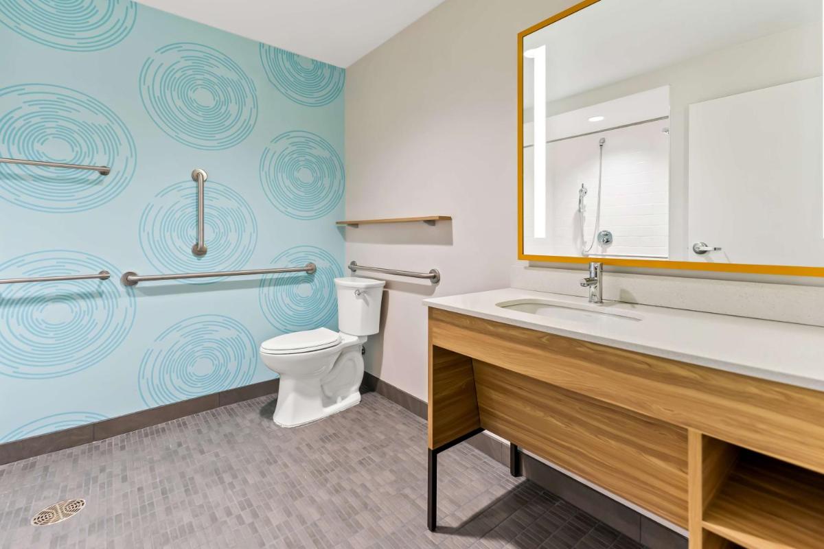 Tru By Hilton Dixon - Housity