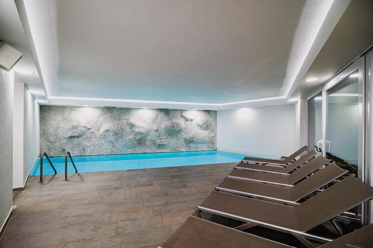 Apartments Maleric with Indoor Pool and Wellness - Housity