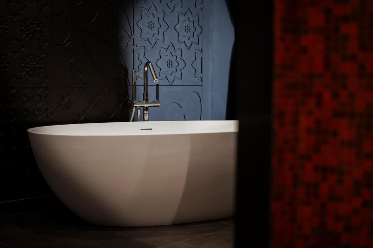 Un baño de The Donna Portals