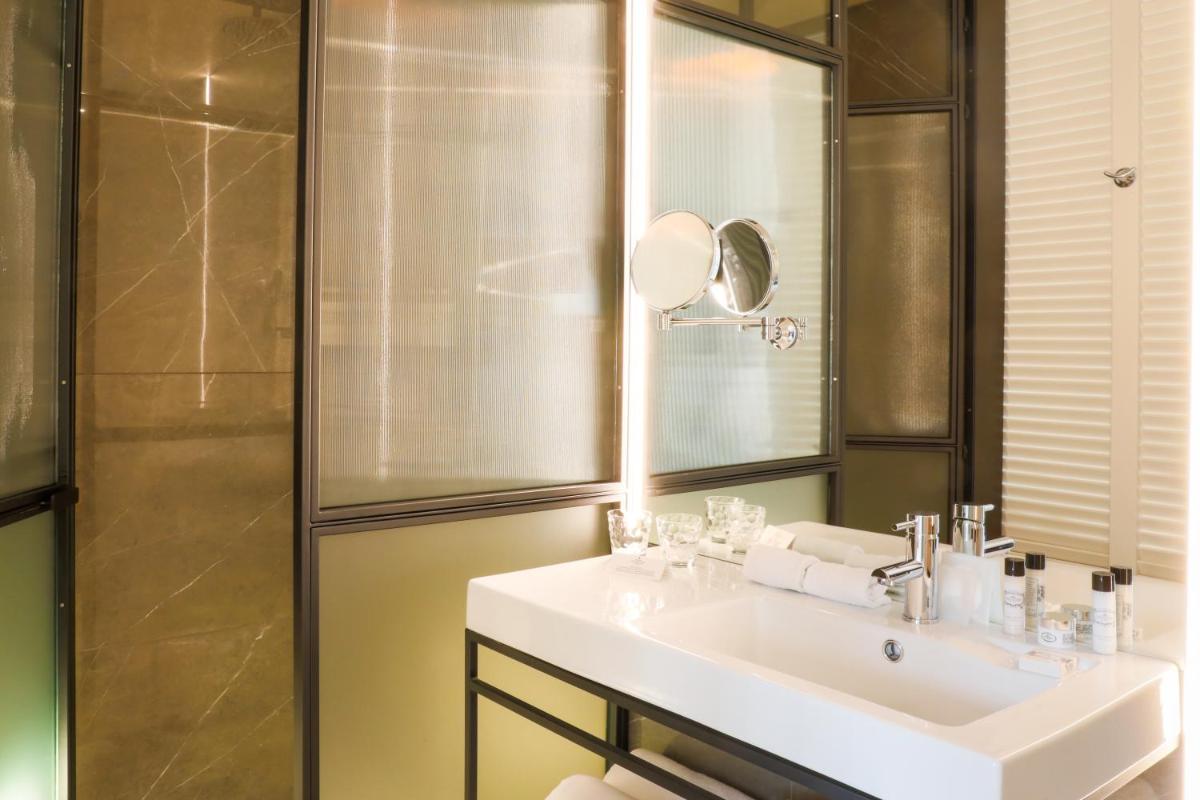 Un baño de Pestana Collection Plaza Mayor