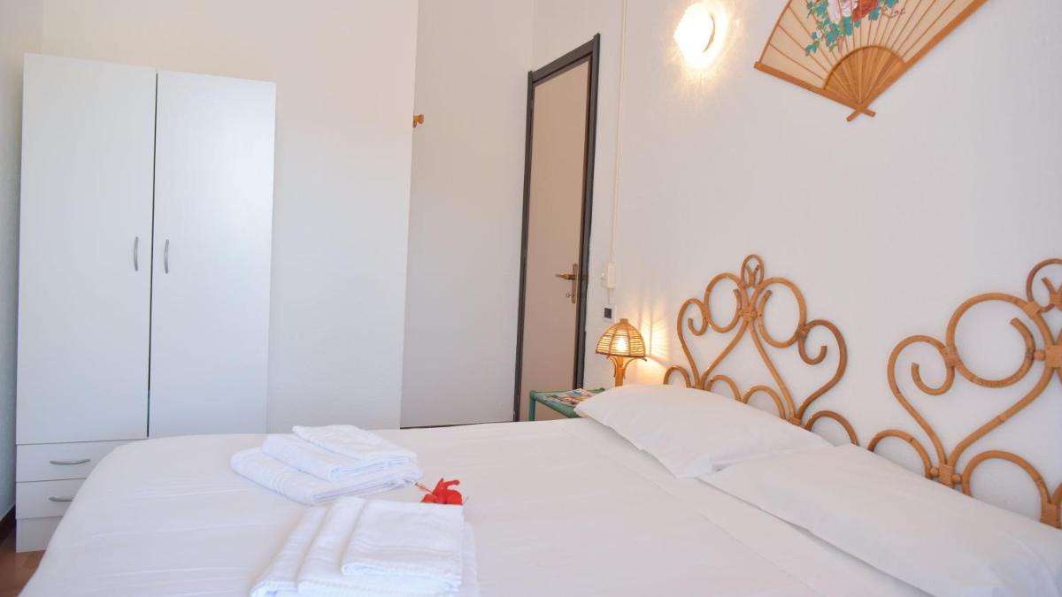 Welcomely - Blue Holiday Villa - Housity
