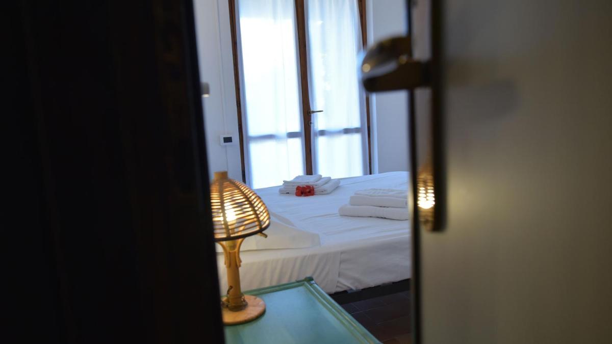 Welcomely - Blue Holiday Villa - Housity