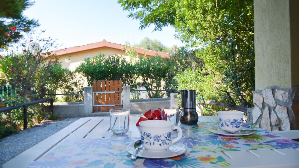 Welcomely - Blue Holiday Villa - Housity