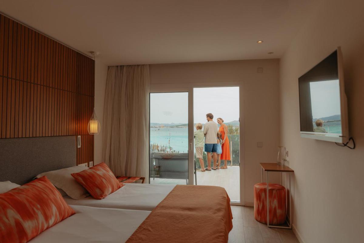 Iberostar Waves Playa de Muro - Housity
