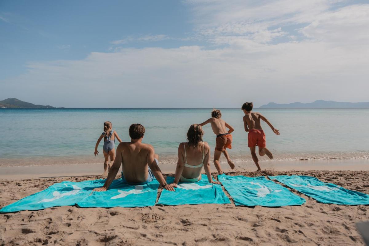 Iberostar Waves Playa de Muro - Housity