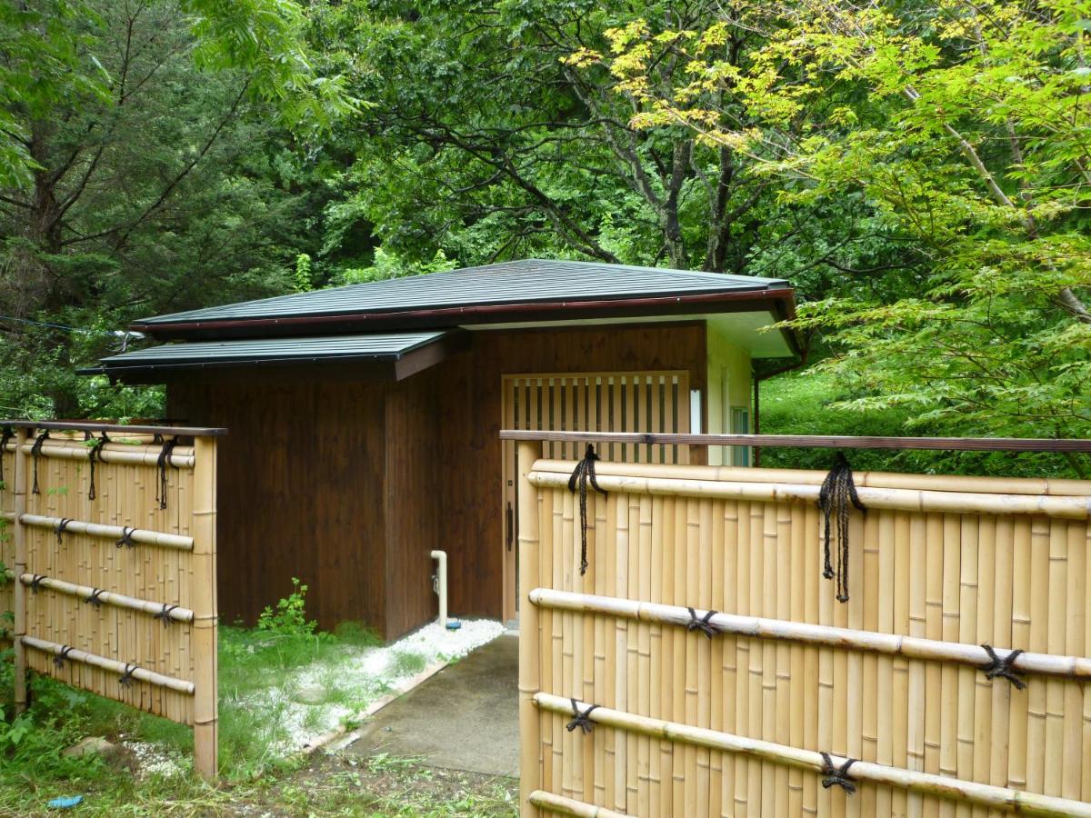 Anzuan Nishida - Housity