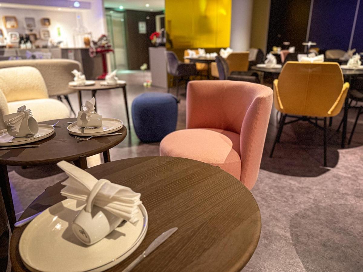 Coin salon dans l'établissement Best Western Plus Thionville Centre