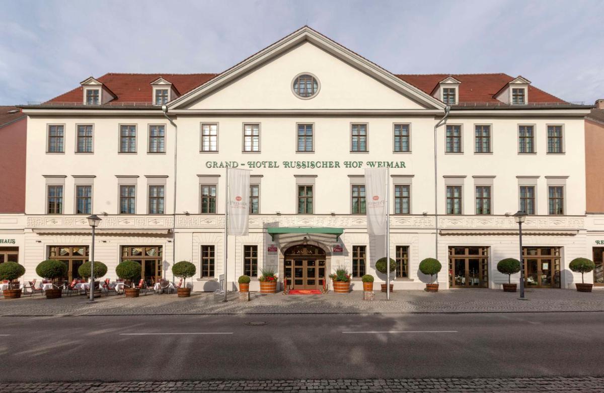 Best Western Premier Grand Hotel Russischer Hof - Housity