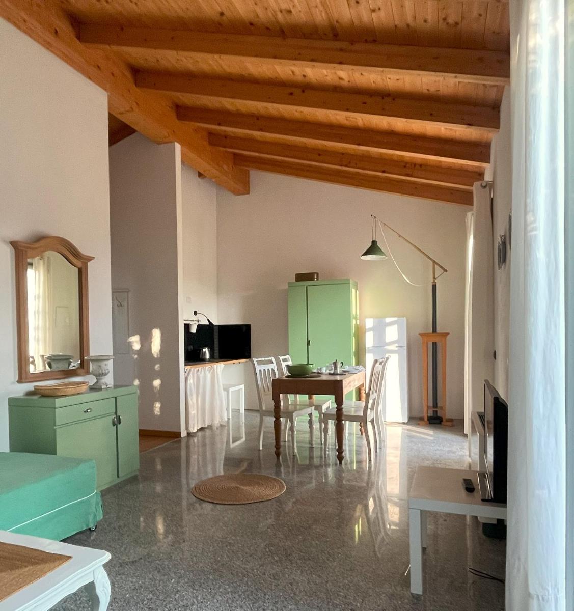 La Foresteria di Borgogelsi Apartments - Housity