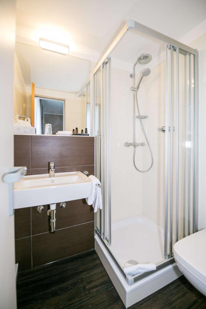 Best Western Hotel Airport Düsseldorf - Ratingen - Housity