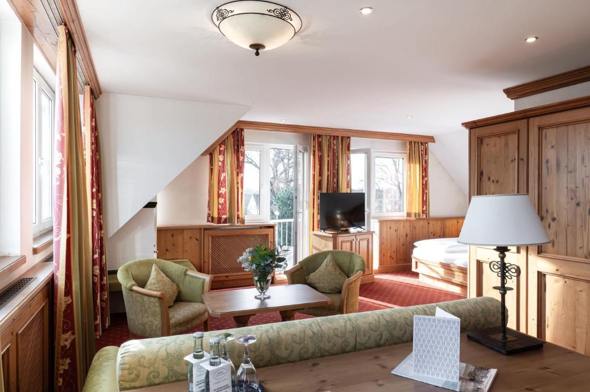 Romantik Landhotel 3Kronen - Housity