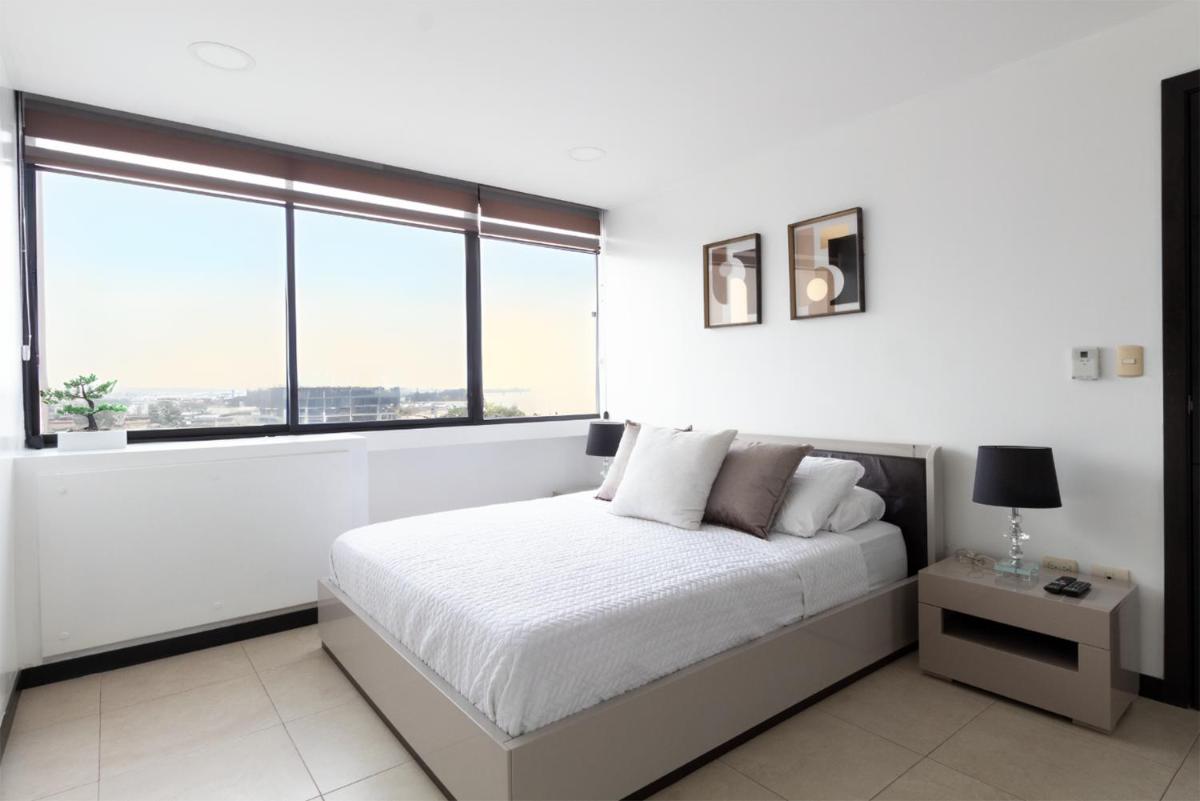 Puerto Santa Ana Luxury Suites Guayaquil - Housity