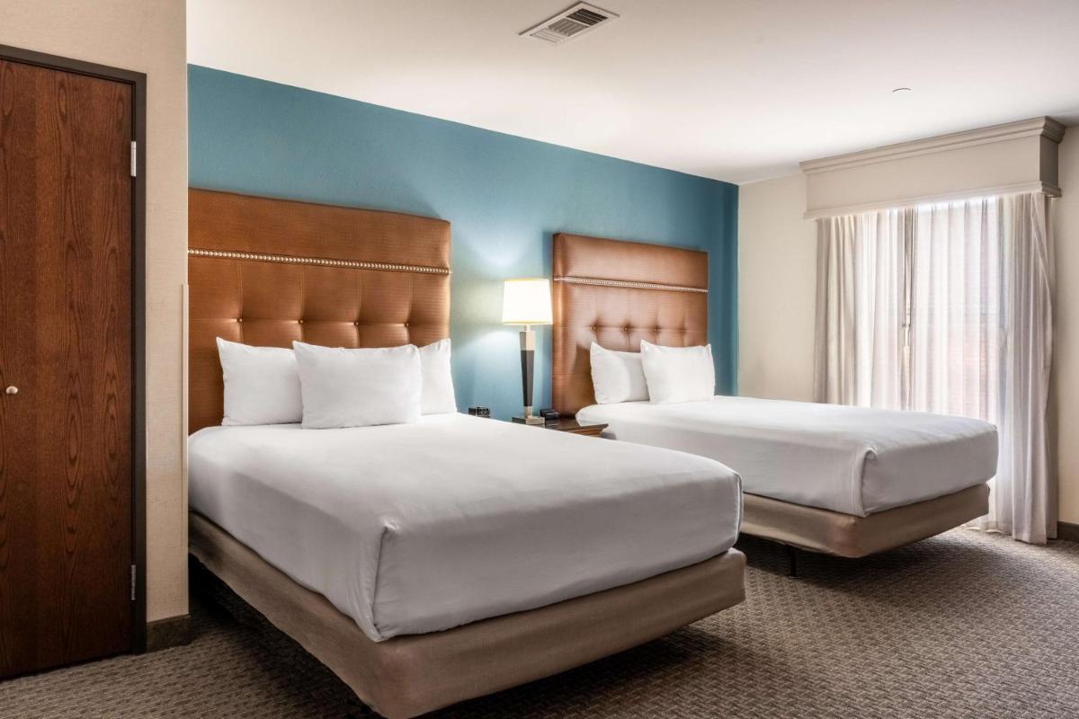 Drury Plaza Hotel Broadview Wichita - Housity