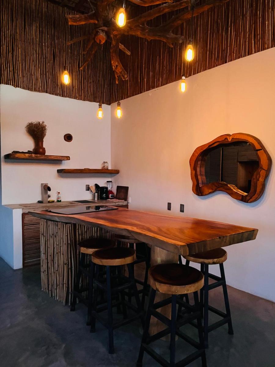 Bikini Beach House - Housity