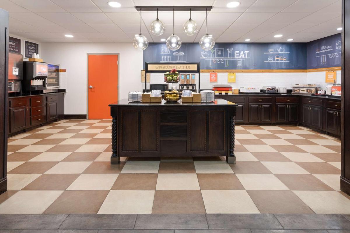 Hampton Inn & Suites Wells-Ogunquit - Housity