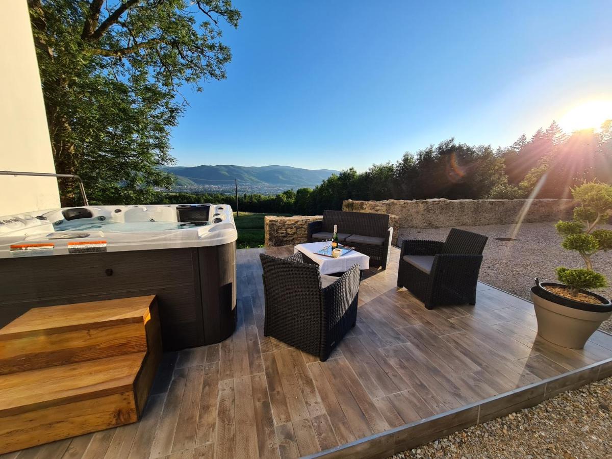 Gîte confortable avec SPA privé et confort moderne - Housity