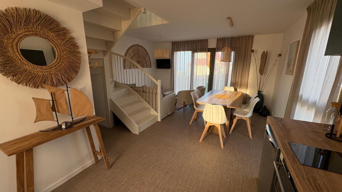 Logis- Hôtel de la Baie de Wissant & Appartements - Housity