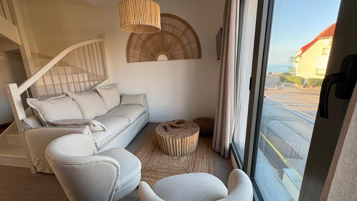 Logis- Hôtel de la Baie de Wissant & Appartements - Housity