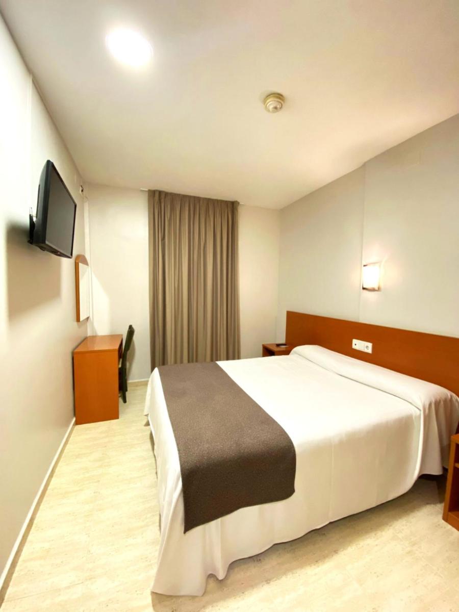 Hotelet elRetiro - Housity