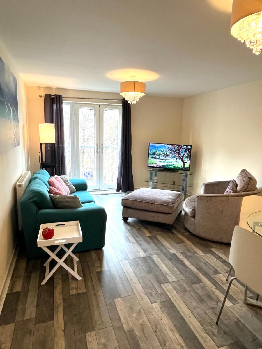 Spacious two bedrooms apartment for business and holiday - Housity