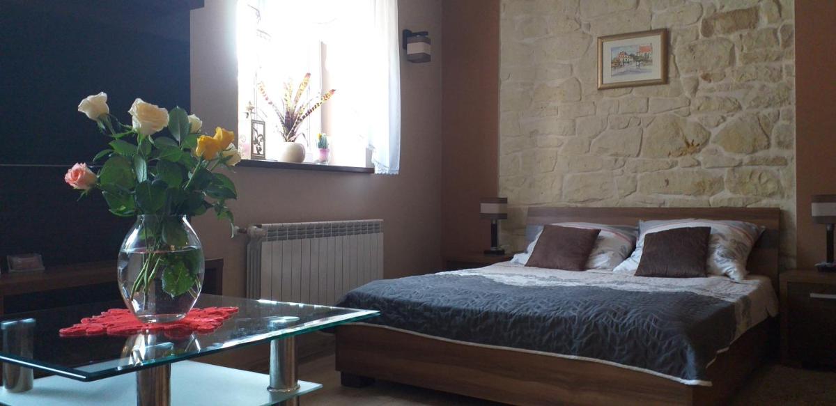 Apartamenty Przy Farze - Housity