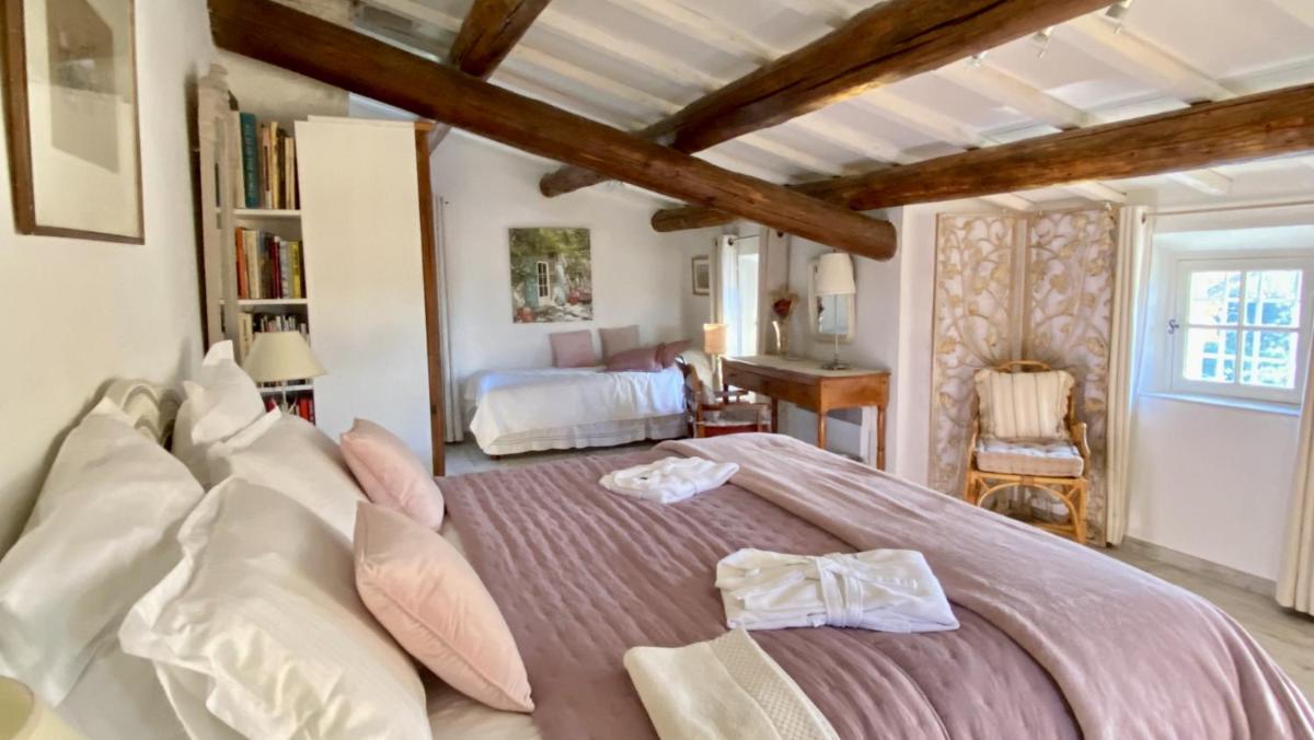 Mas de Veroncle, piscine et quiétude à Gordes - Housity
