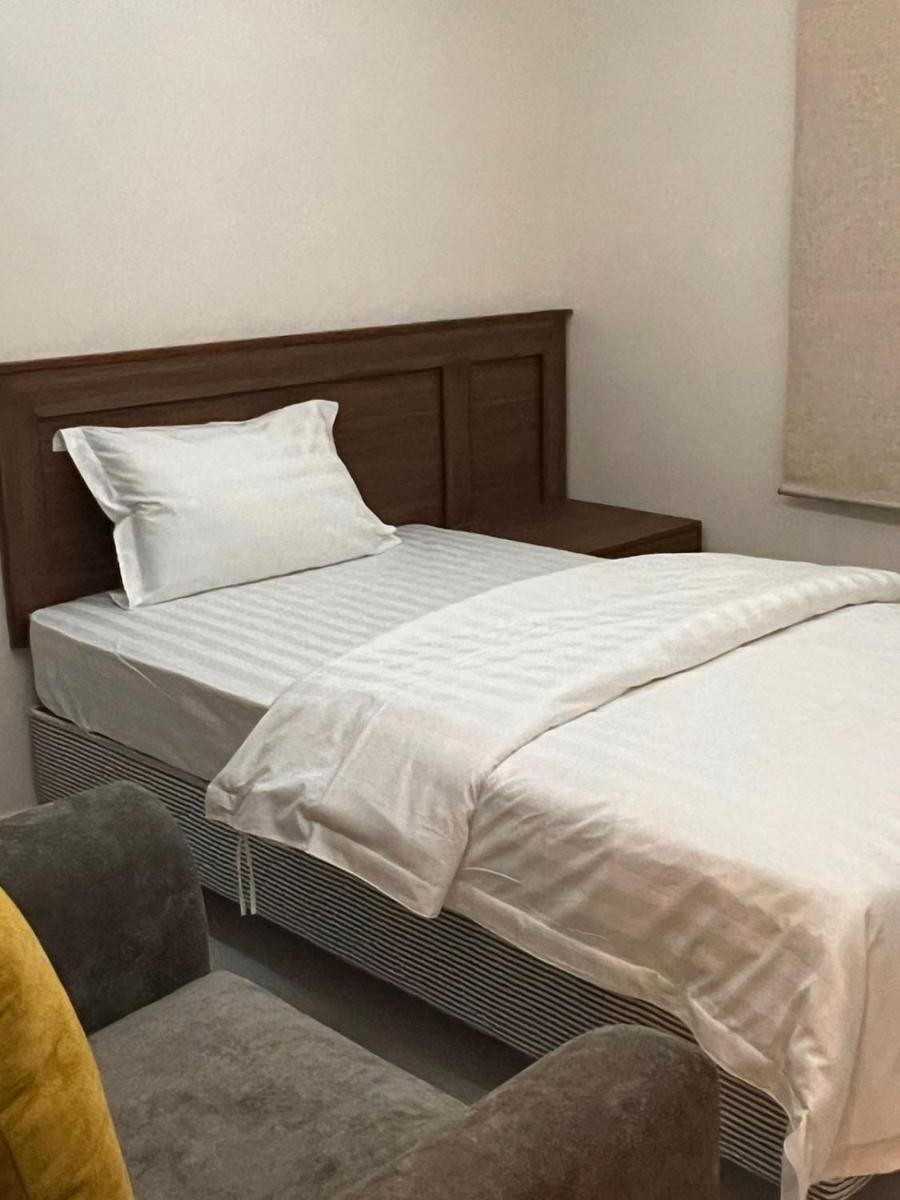 ريزا الفندقية Reeza Suites - Hizvo