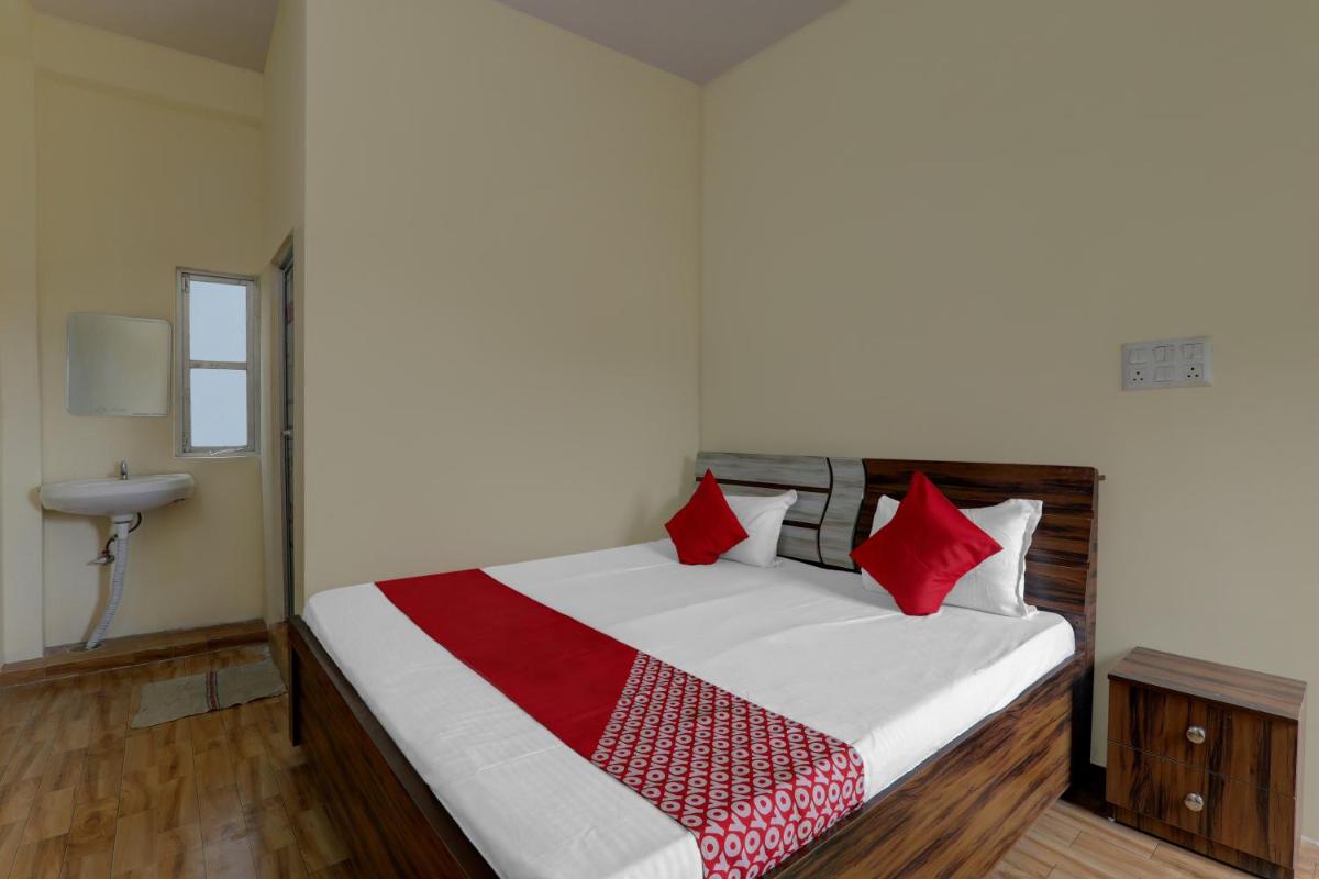 OYO Flagship Prachi Guest House - Housity